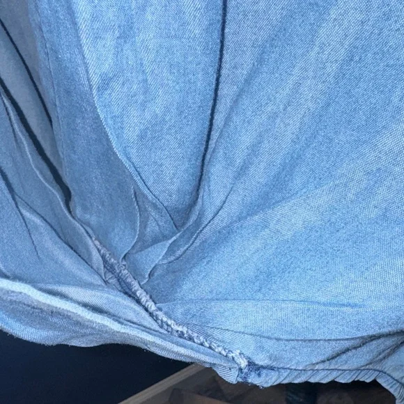 Rachel Roy-NWOT Light Blue Denim Wrap Blouse Size Medium - Picture 17 of 17